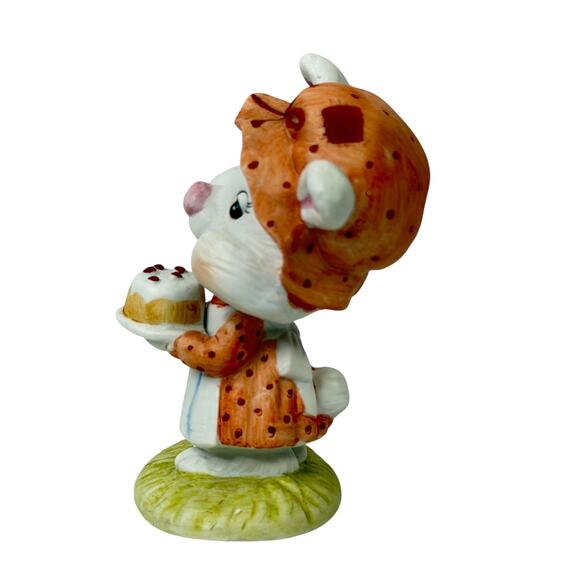 Lefton Bunny Rabbit Figurine Birthday Cake Hand Painted Cottage Spring Easter - Picture 5 of 7